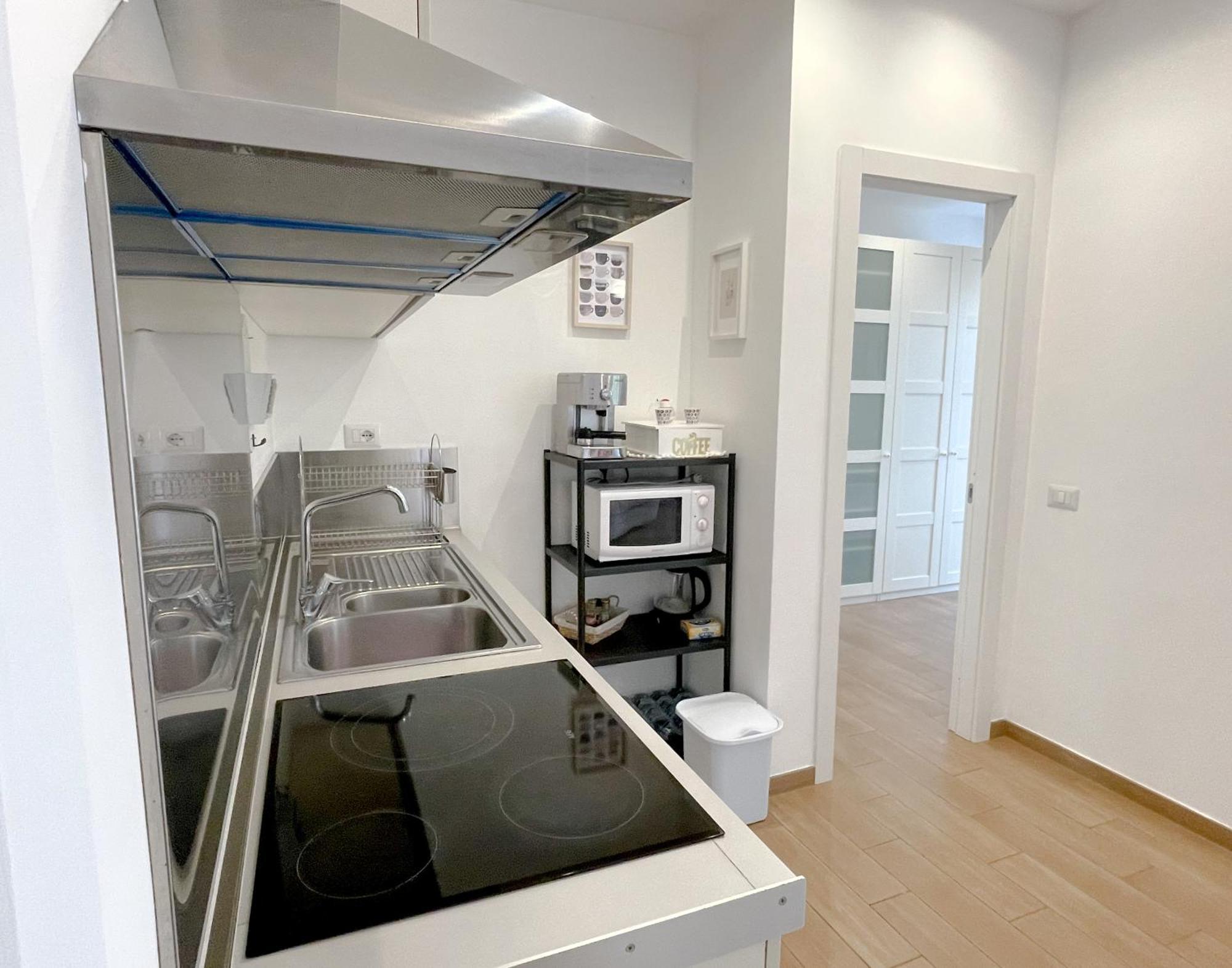 The Shabby House - Charming Seaside Retreat In Central Anzio, Steps From Beach And Train Station エクステリア 写真