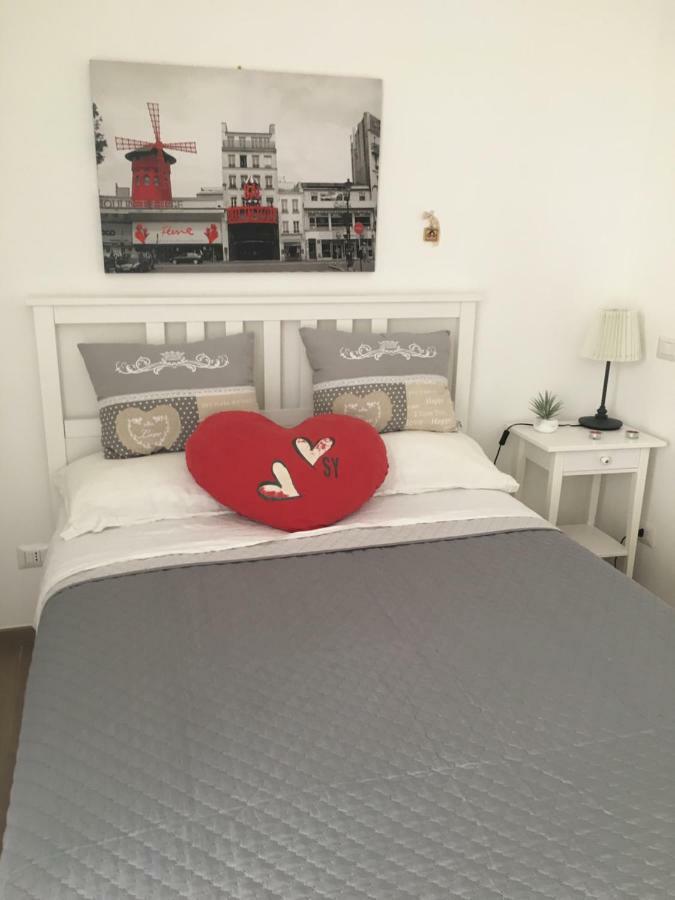 The Shabby House - Charming Seaside Retreat In Central Anzio, Steps From Beach And Train Station エクステリア 写真
