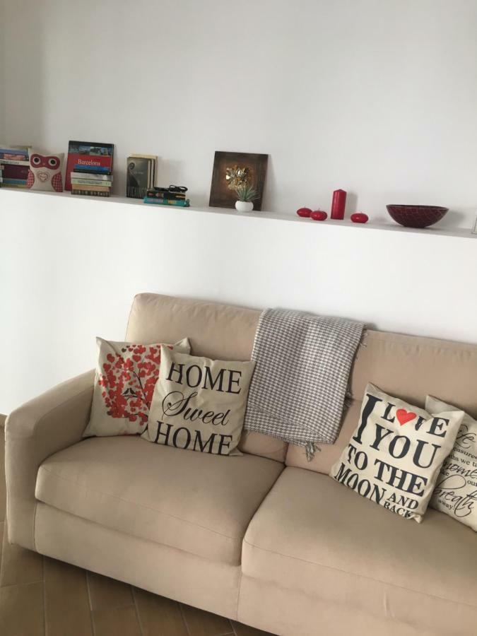 The Shabby House - Charming Seaside Retreat In Central Anzio, Steps From Beach And Train Station エクステリア 写真